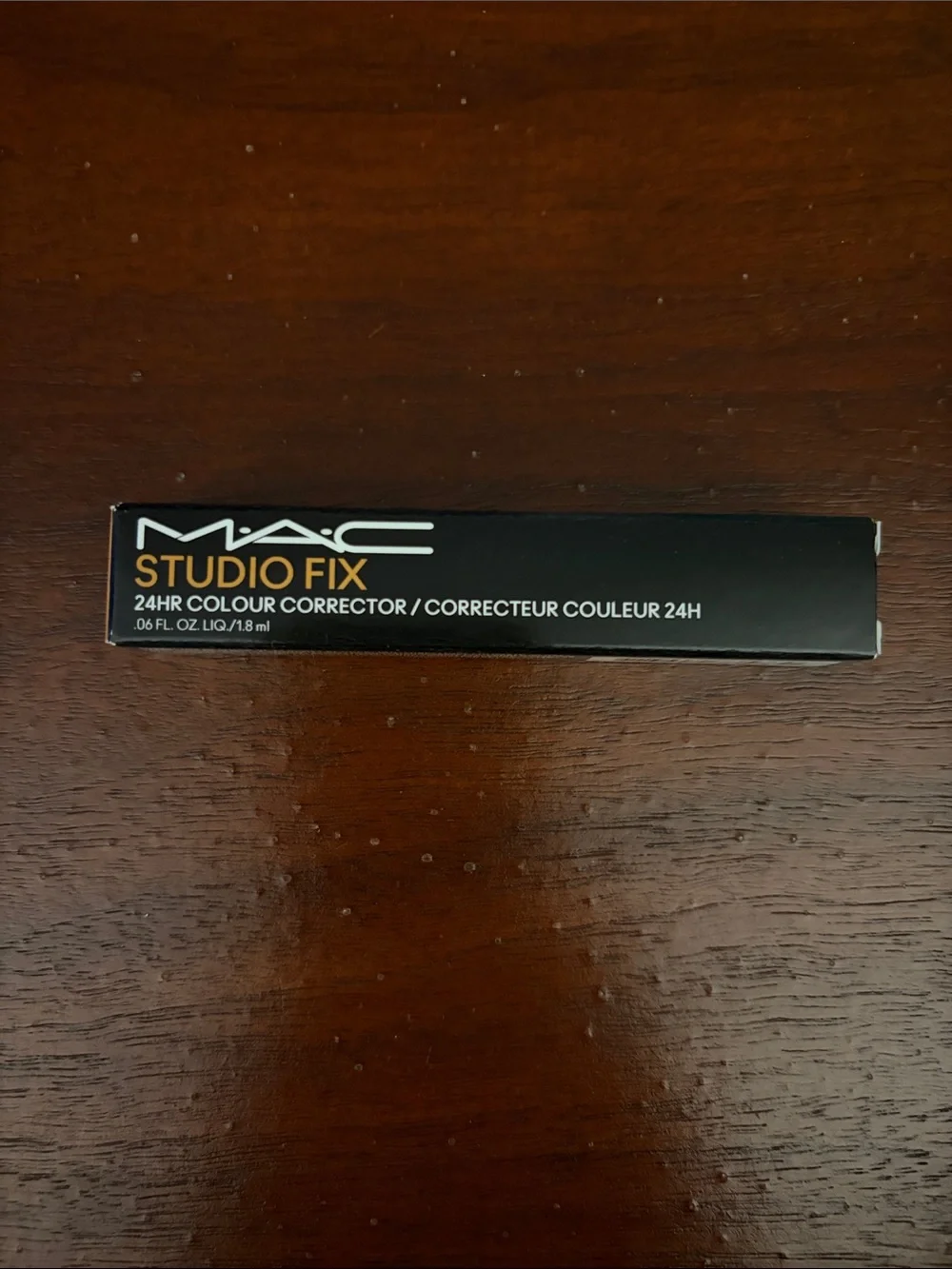 NEW MAC Cosmetics Studio Fix 24 hr colour corrector “Ochre”